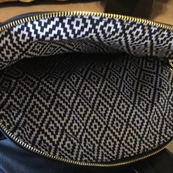 Purse - Picture 2 of 4